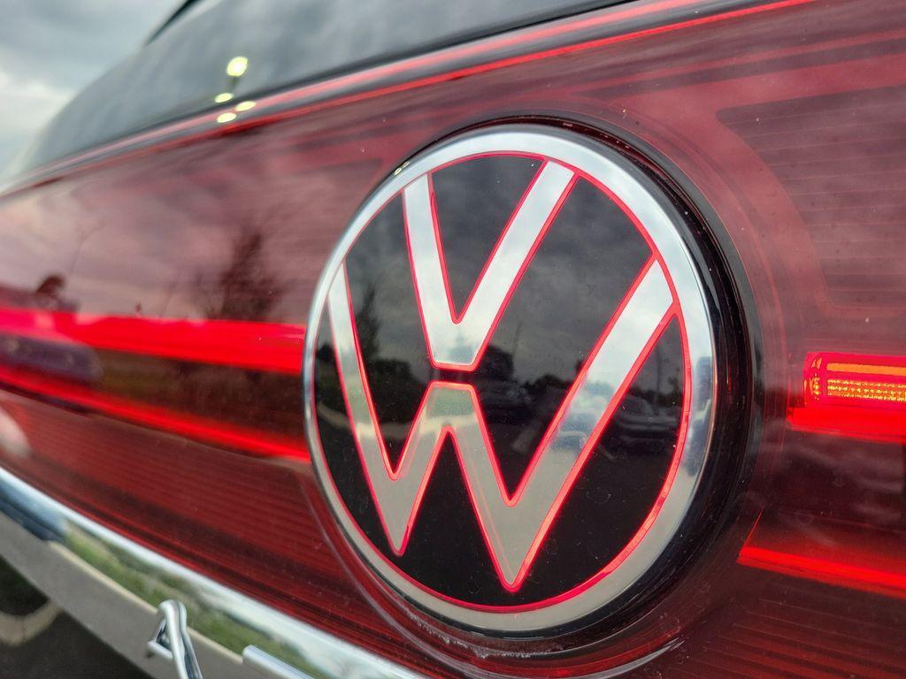 new 2026 Volkswagen Atlas car, priced at $46,701