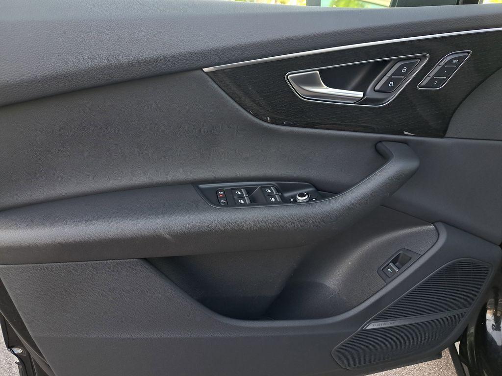 used 2022 Audi Q7 car, priced at $38,995