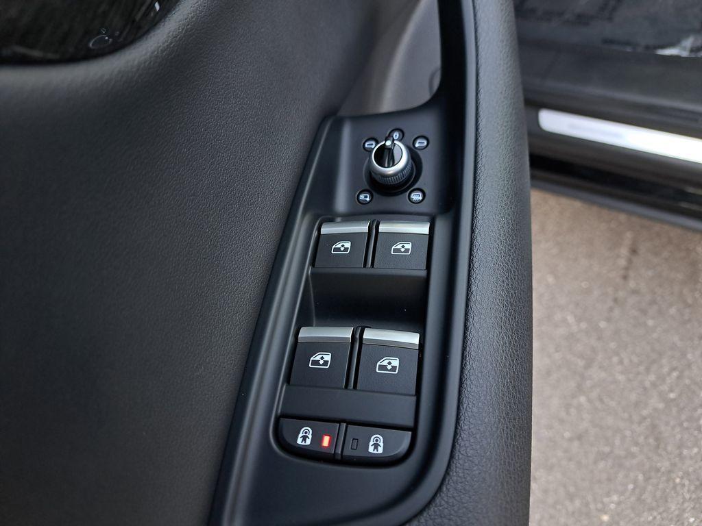 used 2022 Audi Q7 car, priced at $38,995