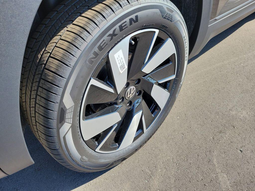 new 2026 Volkswagen Atlas Cross Sport car, priced at $40,530