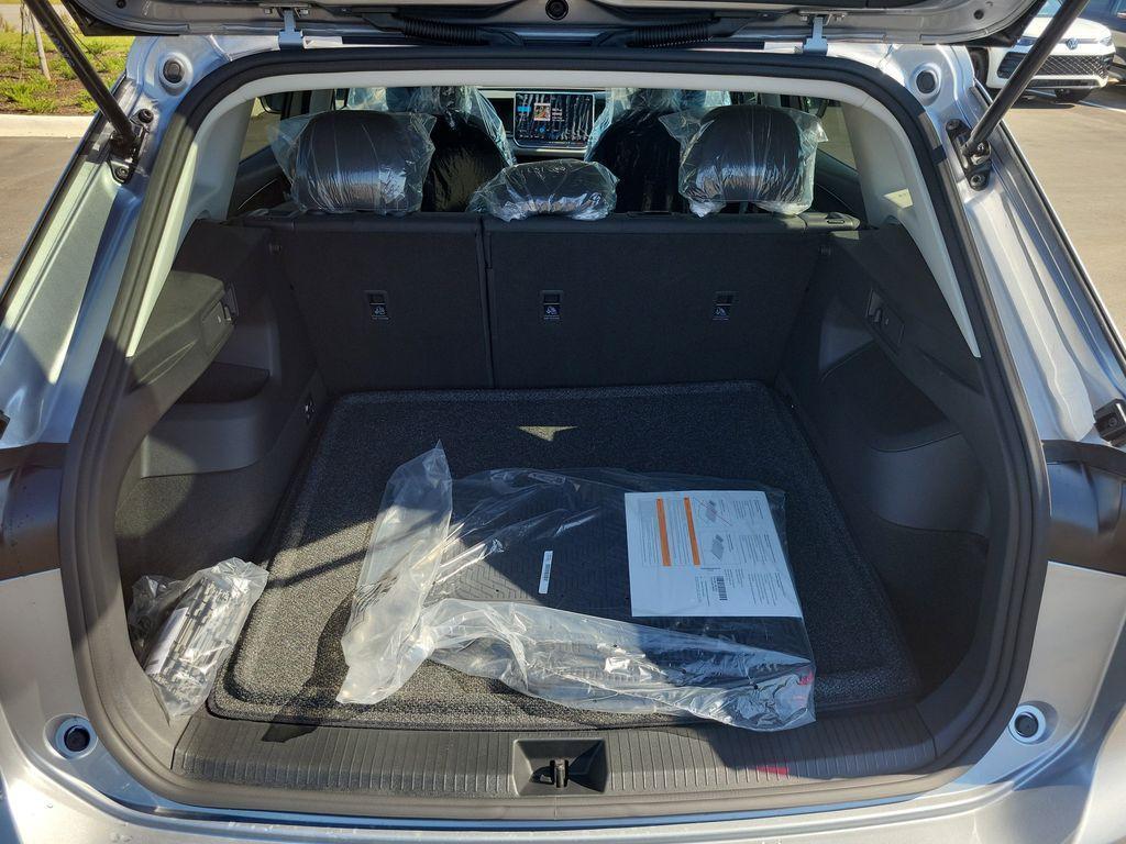 new 2025 Volkswagen Tiguan car, priced at $26,204