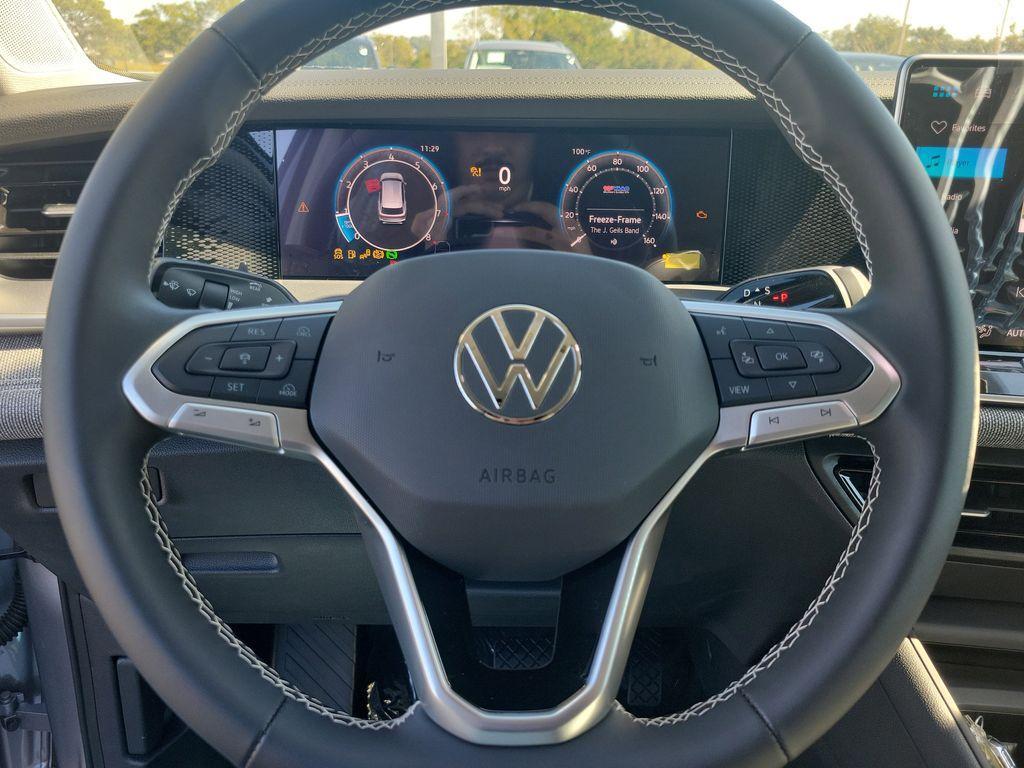 new 2025 Volkswagen Tiguan car, priced at $26,204