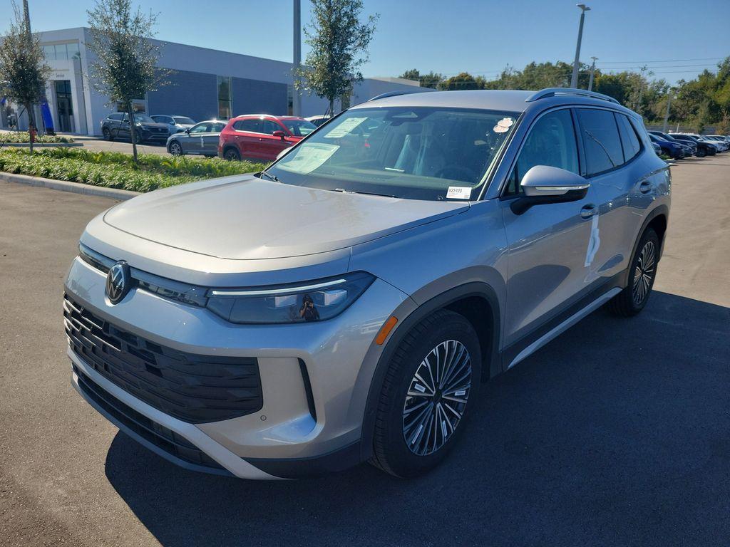 new 2025 Volkswagen Tiguan car, priced at $26,204