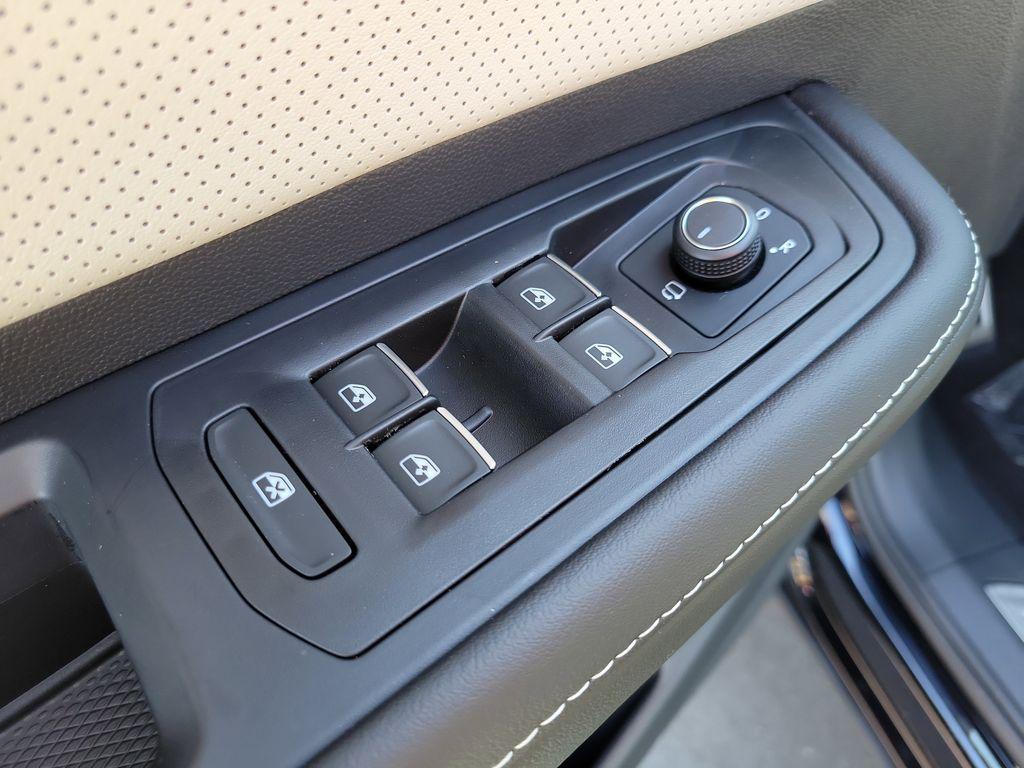 new 2026 Volkswagen Atlas Cross Sport car, priced at $51,069