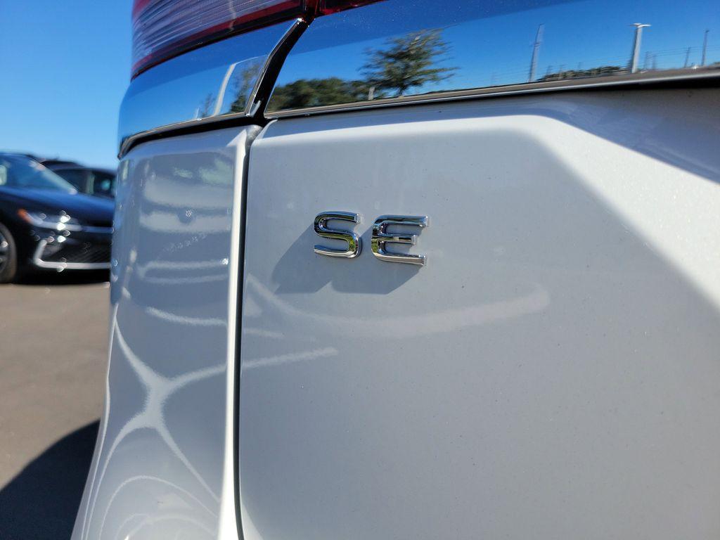 new 2026 Volkswagen Atlas car, priced at $37,342