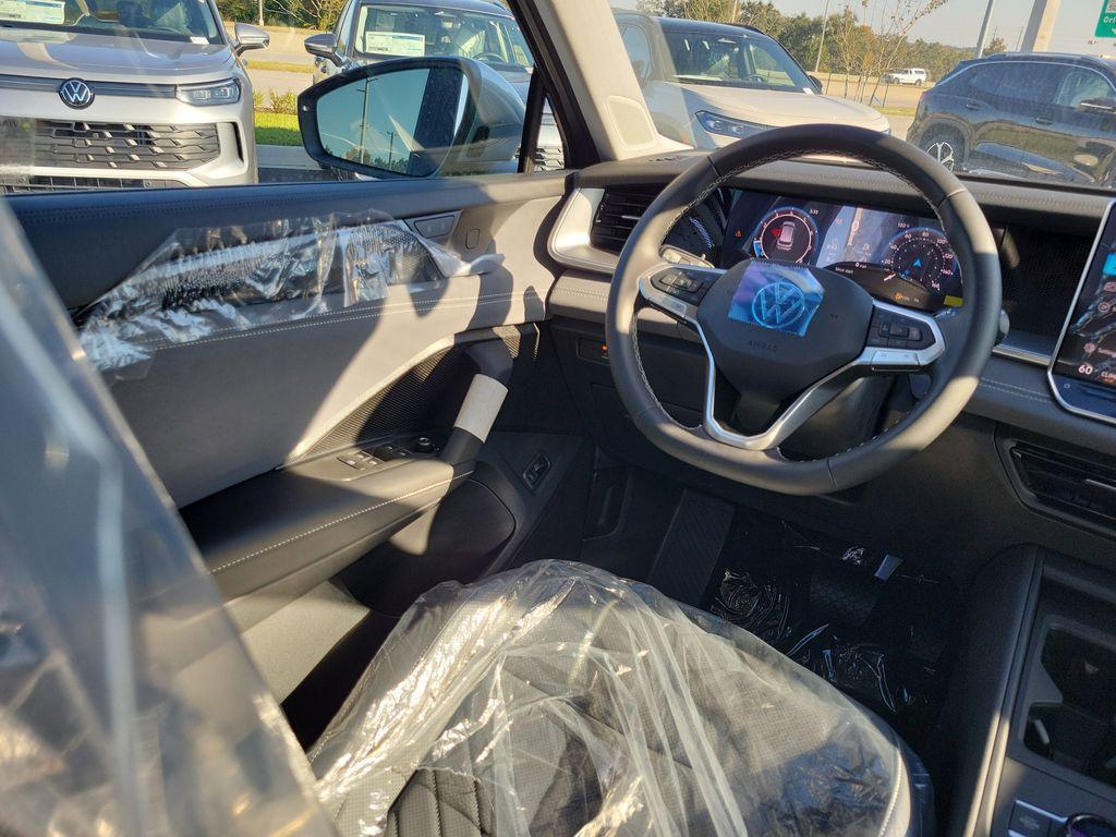 new 2025 Volkswagen Tiguan car, priced at $29,157