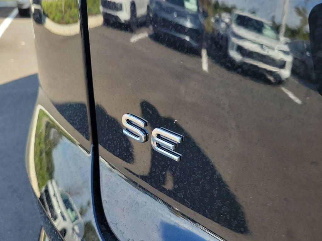 new 2026 Volkswagen Atlas Cross Sport car, priced at $41,562