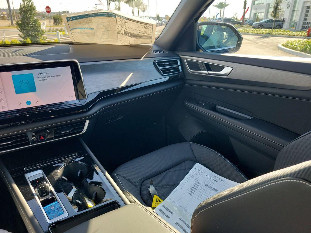 new 2026 Volkswagen Atlas Cross Sport car, priced at $41,562