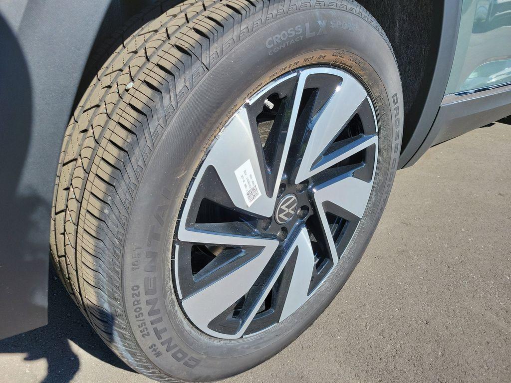 new 2026 Volkswagen Atlas car, priced at $47,299