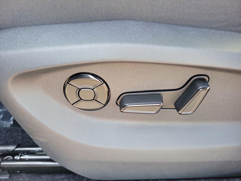 new 2026 Volkswagen Tiguan car, priced at $37,925