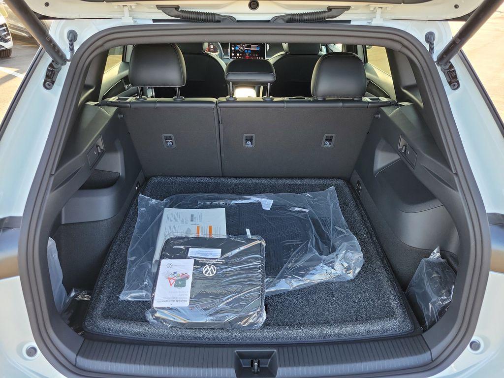 new 2026 Volkswagen Tiguan car, priced at $37,925