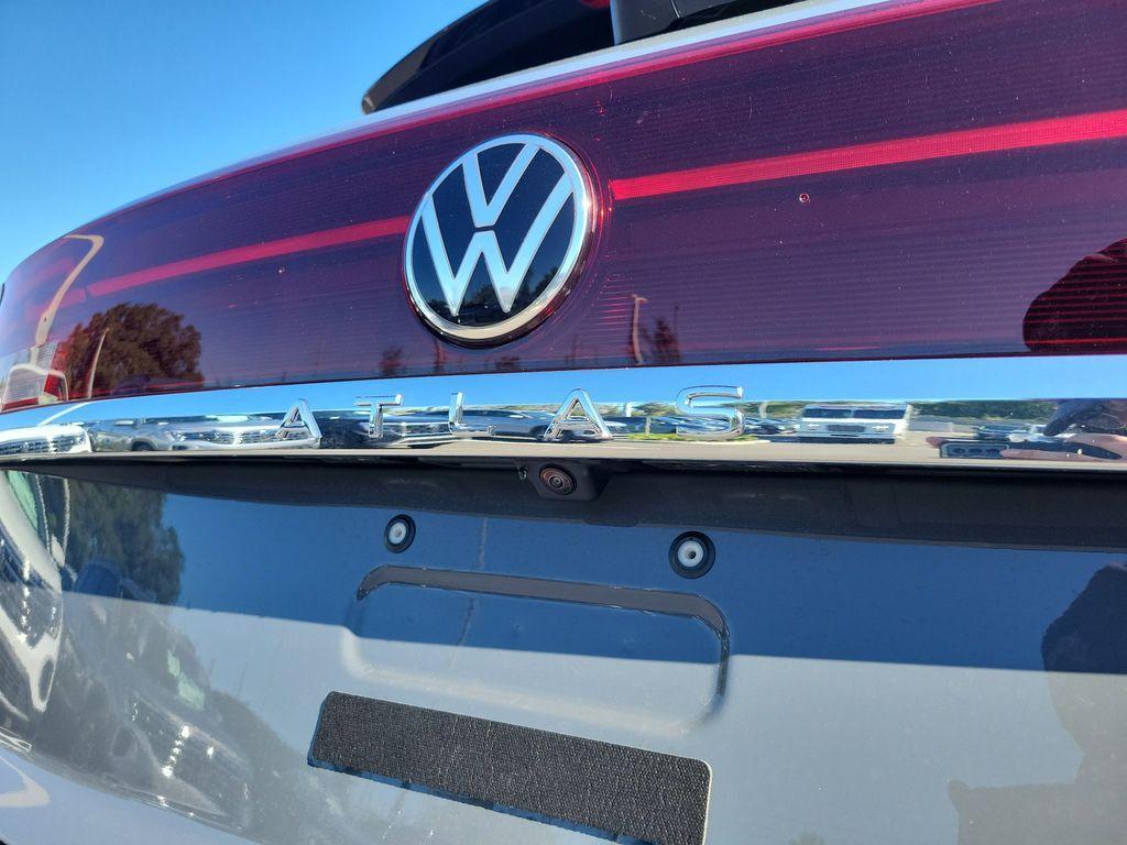 new 2026 Volkswagen Atlas Cross Sport car, priced at $51,506
