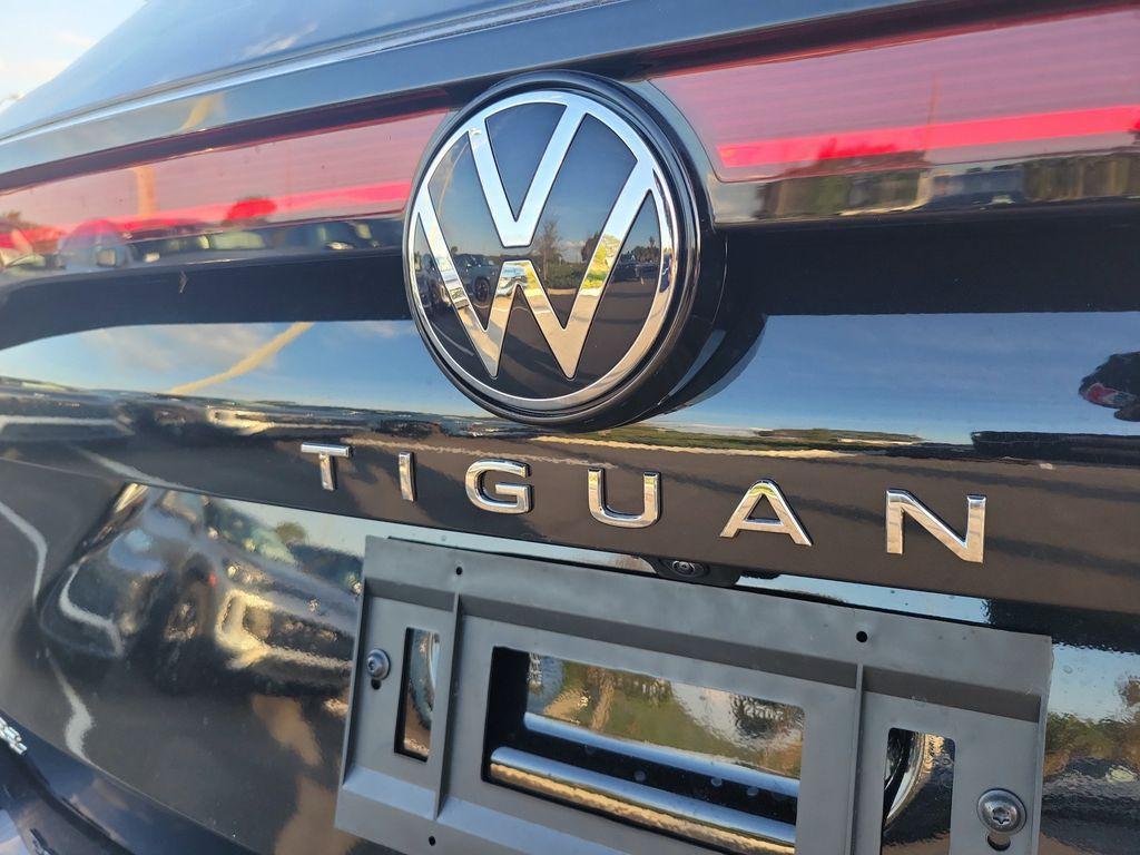 new 2025 Volkswagen Tiguan car, priced at $29,157