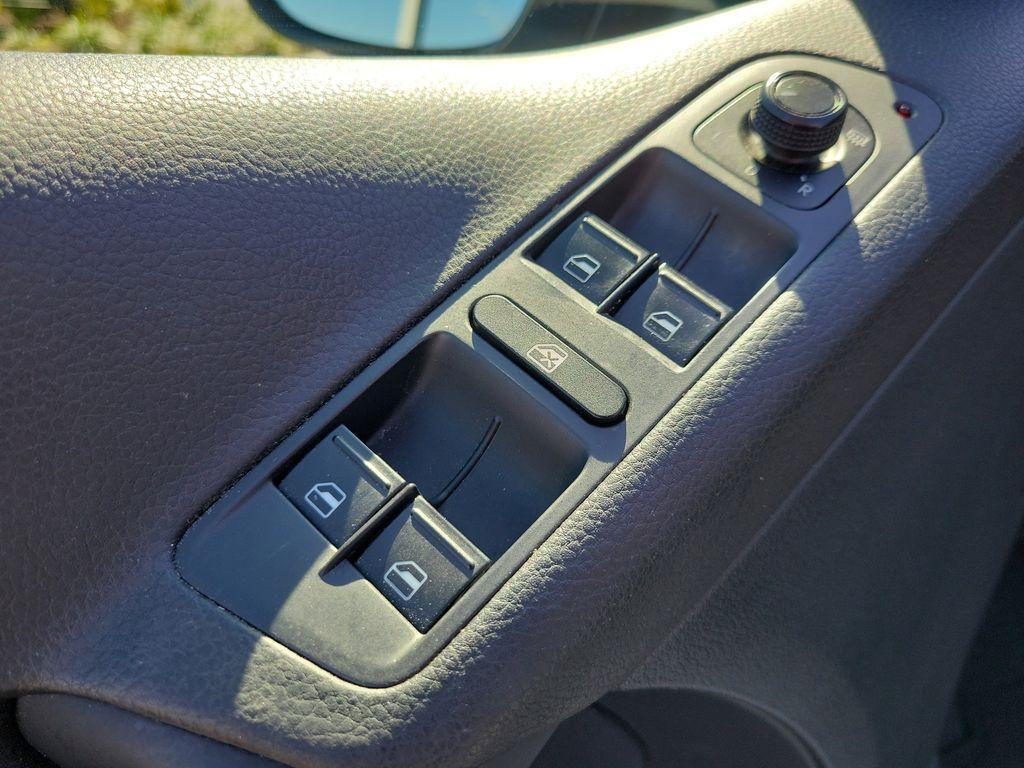 used 2018 Volkswagen Tiguan Limited car, priced at $9,495