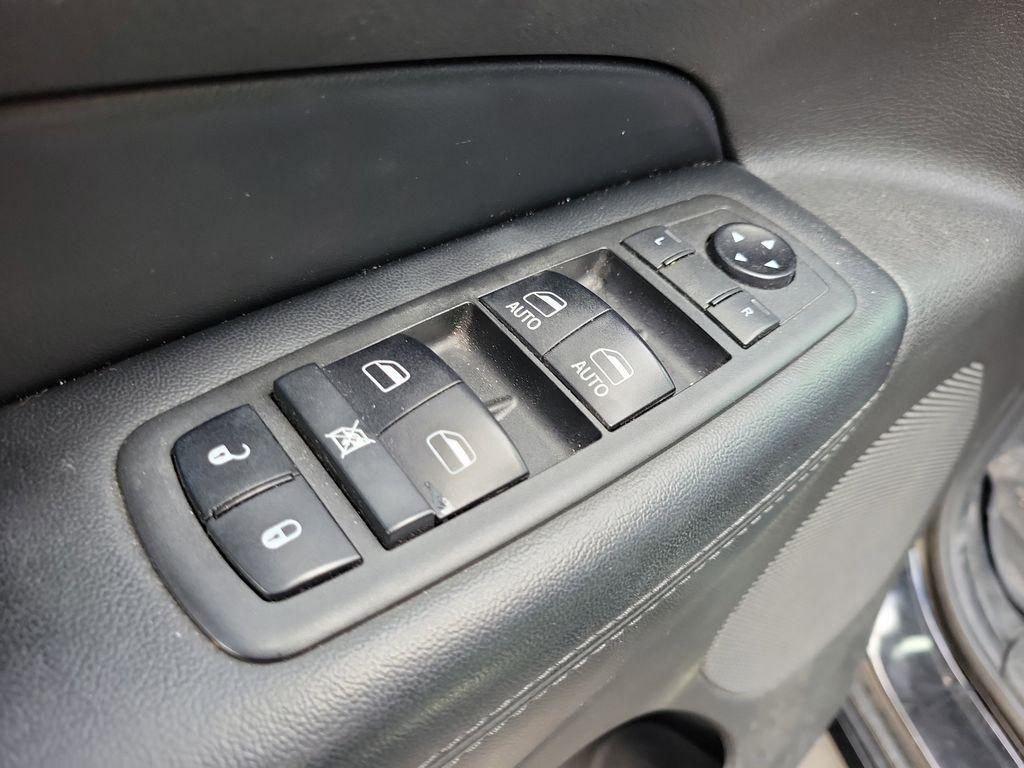 used 2018 Jeep Grand Cherokee car, priced at $13,995