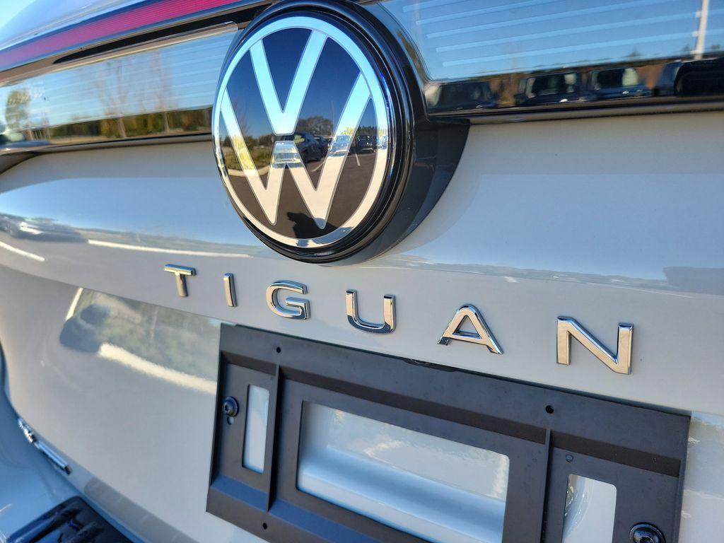 new 2026 Volkswagen Tiguan car, priced at $43,556