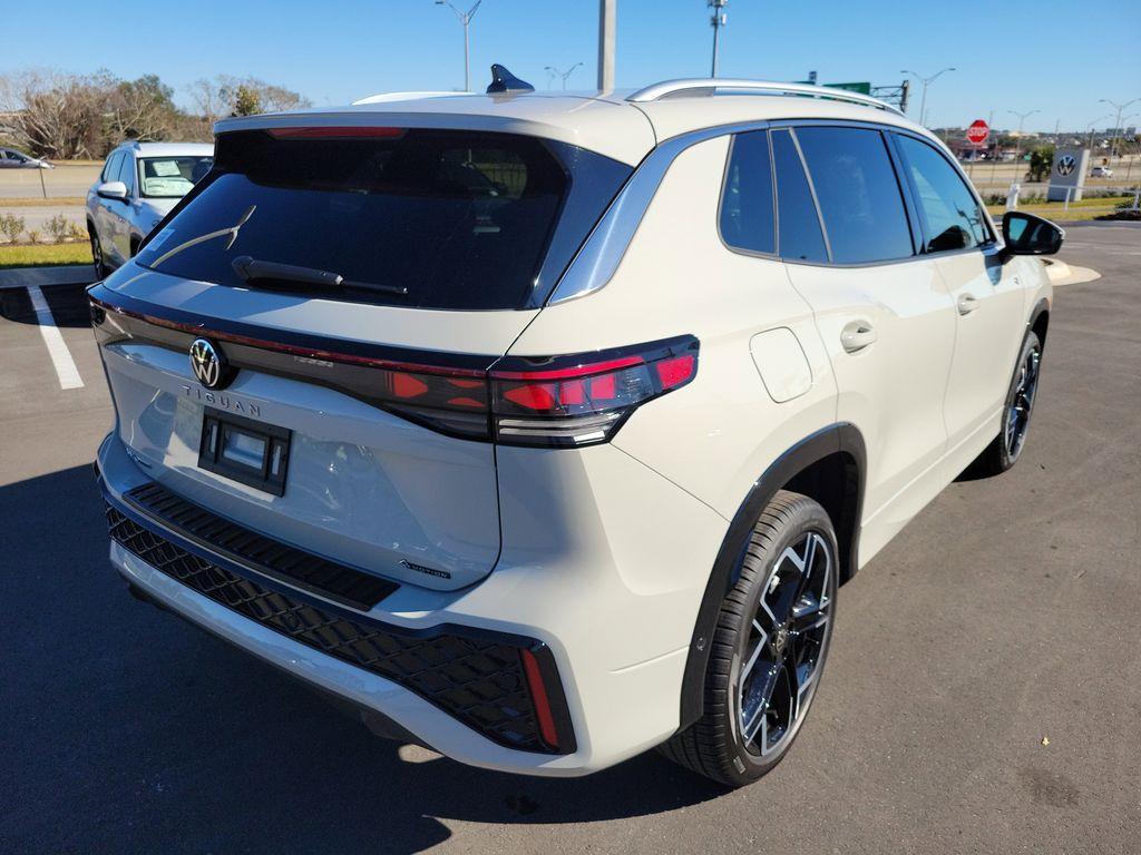 new 2026 Volkswagen Tiguan car, priced at $43,556