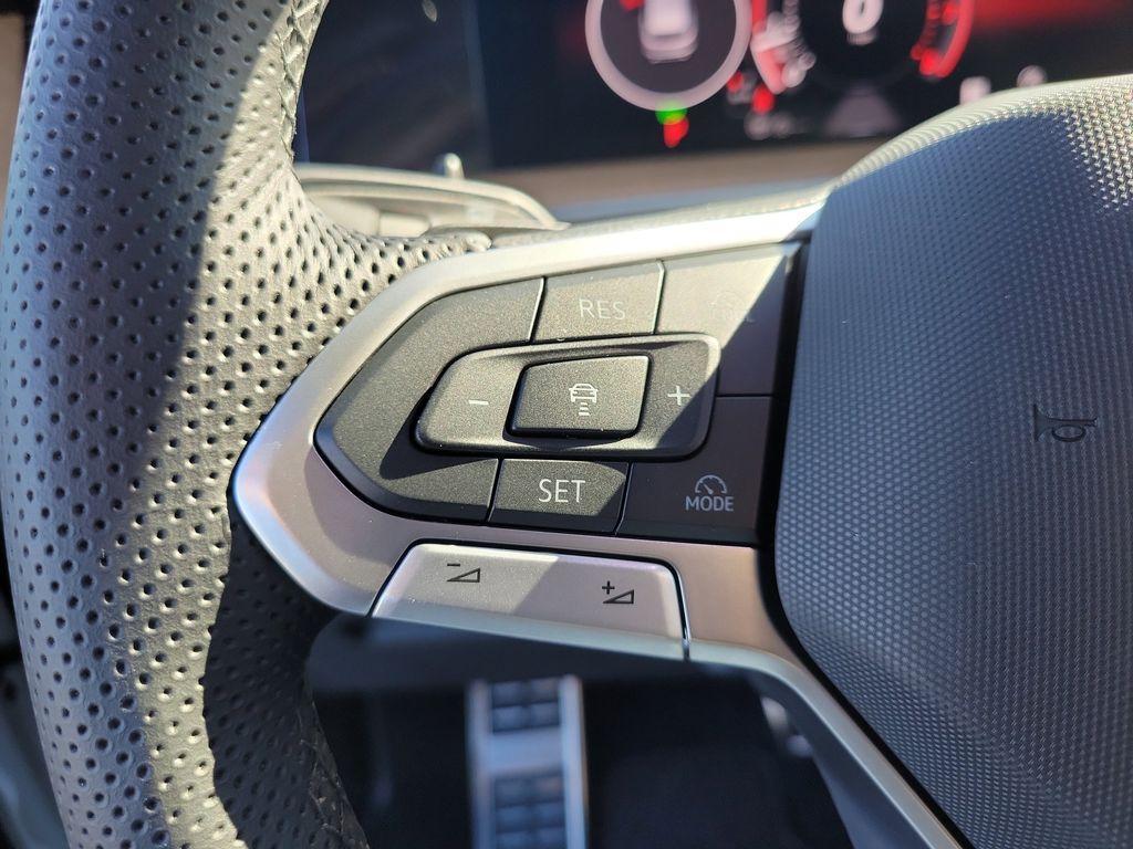 new 2026 Volkswagen Tiguan car, priced at $43,556