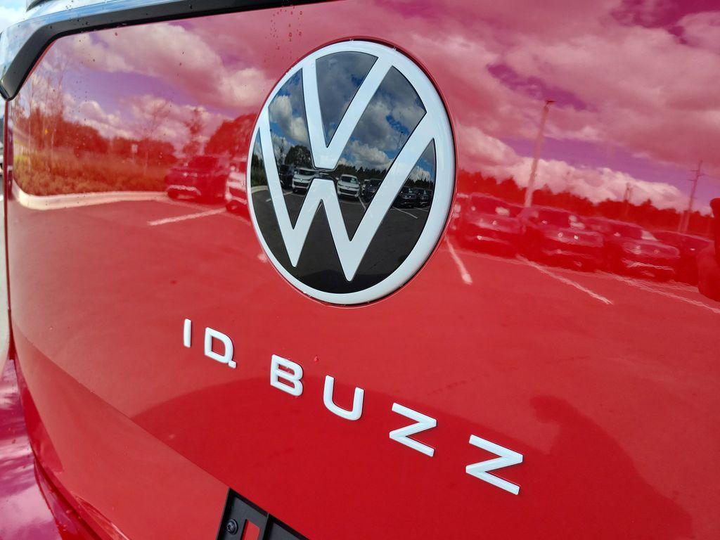 new 2025 Volkswagen ID. Buzz car, priced at $59,039