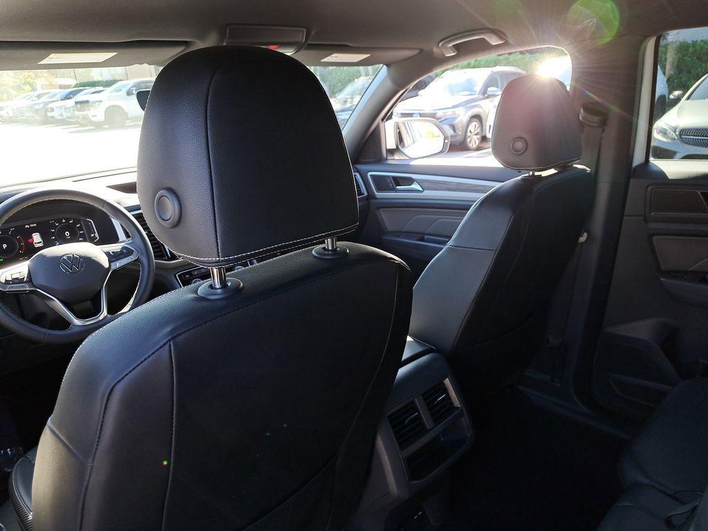 used 2023 Volkswagen Atlas Cross Sport car, priced at $28,995