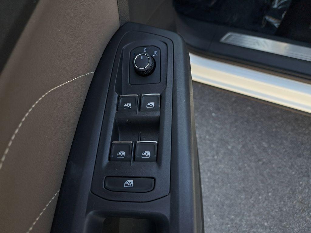 used 2023 Volkswagen Atlas Cross Sport car, priced at $28,995