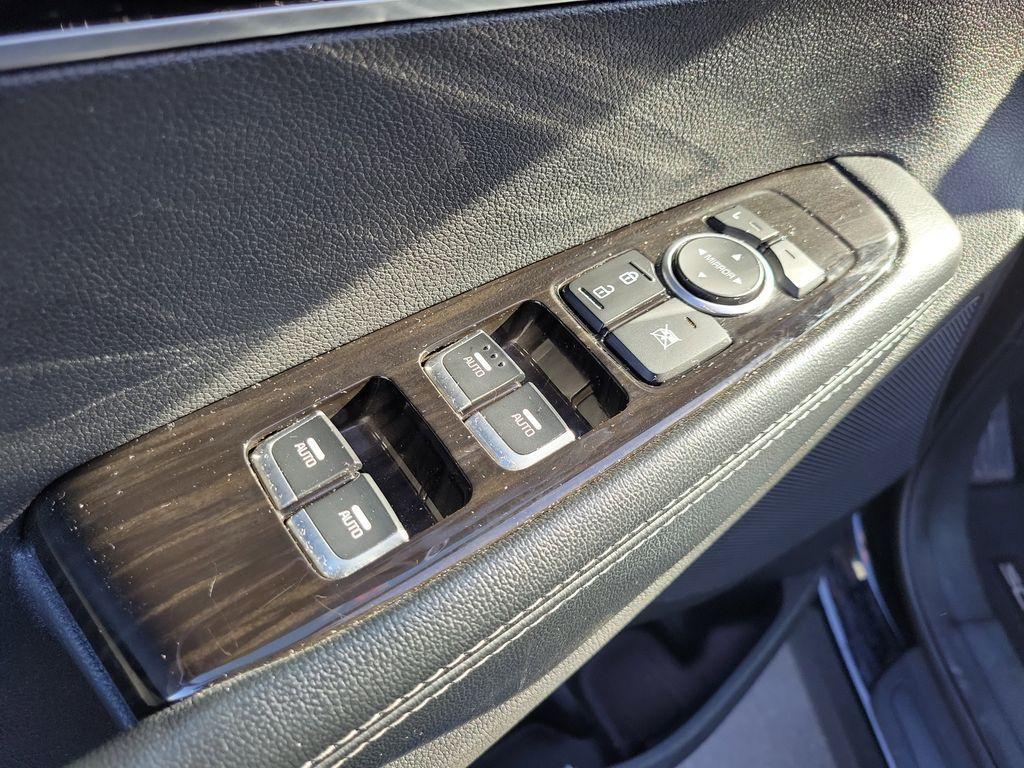 used 2020 Kia Sorento car, priced at $14,995