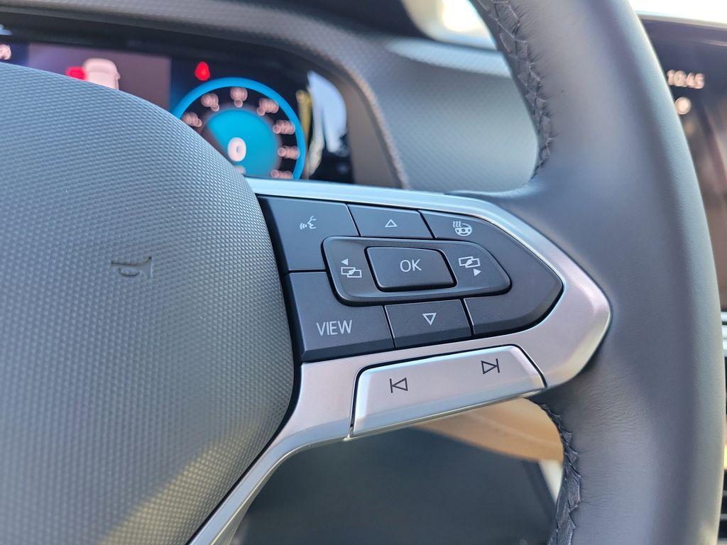 new 2026 Volkswagen Atlas Cross Sport car, priced at $48,546