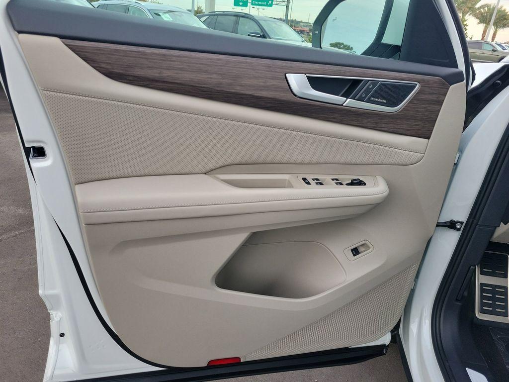 new 2026 Volkswagen Atlas car, priced at $51,983