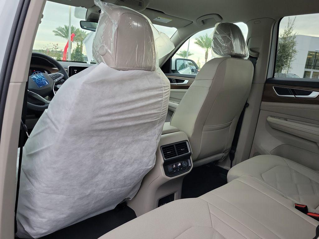 new 2026 Volkswagen Atlas car, priced at $37,168