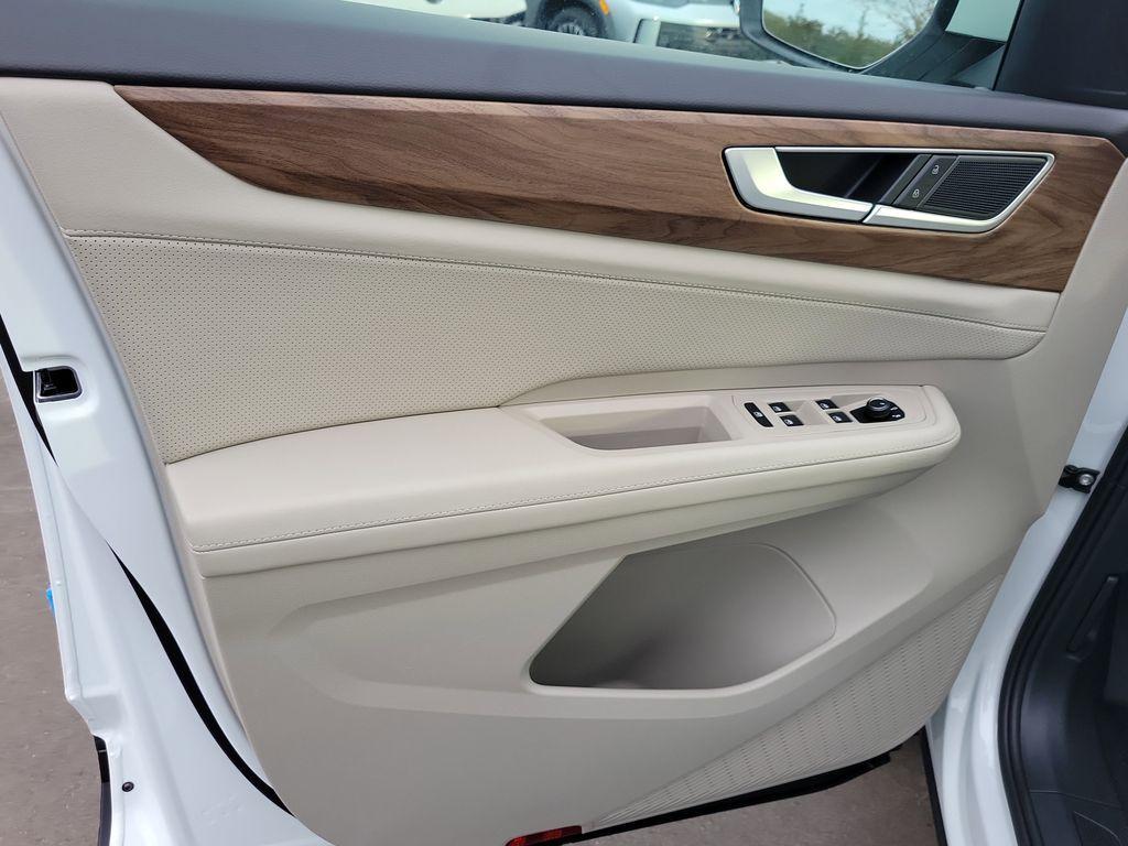 new 2026 Volkswagen Atlas car, priced at $37,168