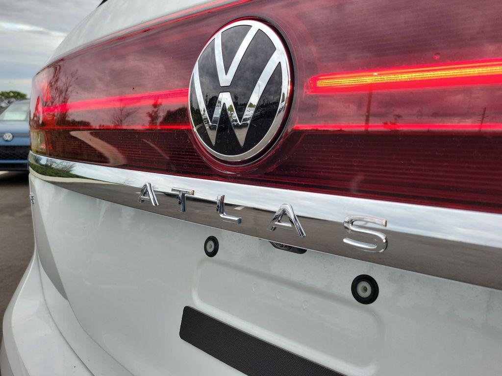 new 2026 Volkswagen Atlas car, priced at $37,168