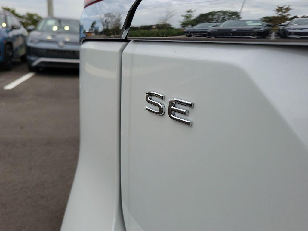 new 2026 Volkswagen Atlas car, priced at $37,168