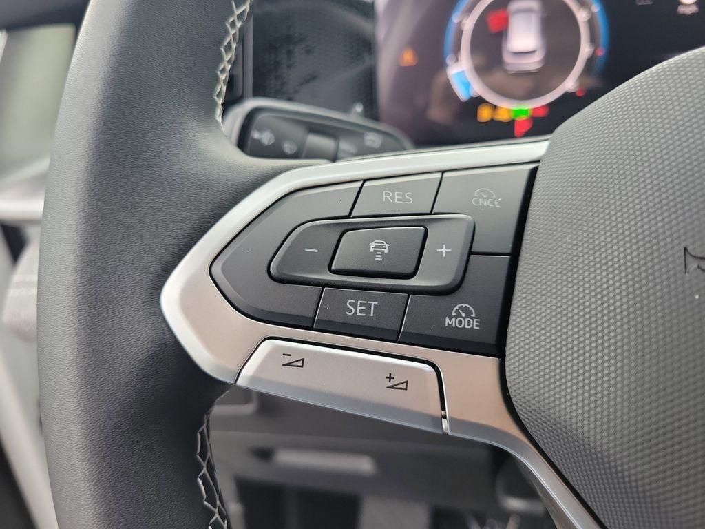 new 2025 Volkswagen Tiguan car, priced at $26,204