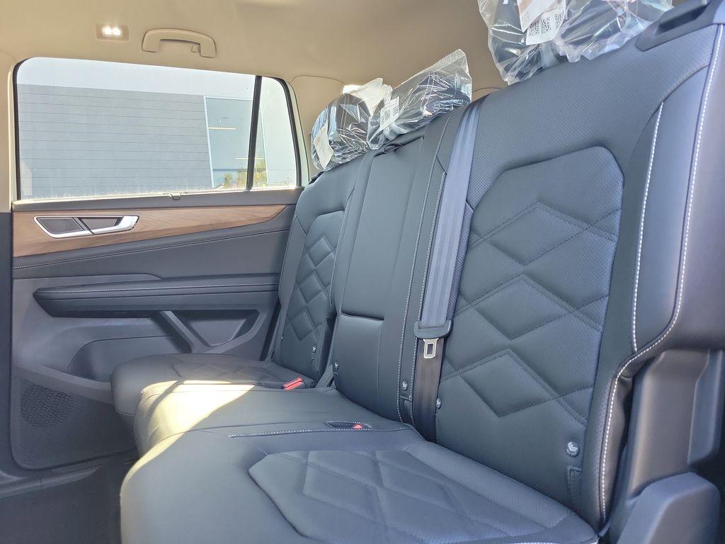 new 2026 Volkswagen Atlas car, priced at $42,475