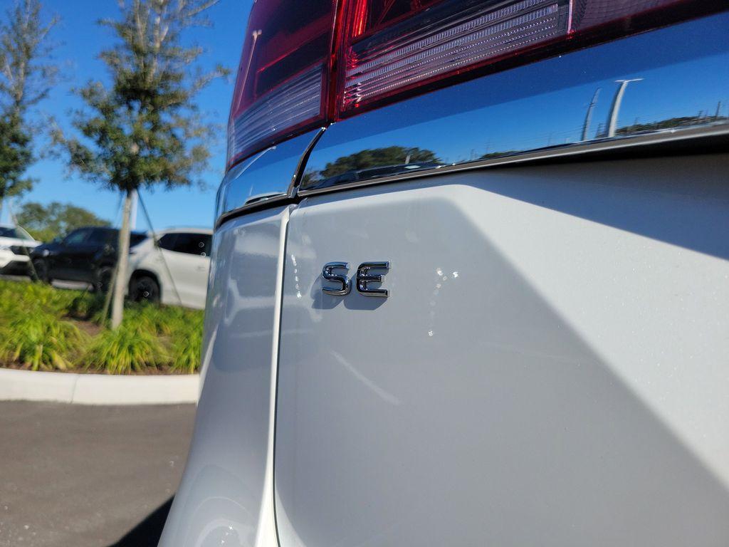 new 2026 Volkswagen Atlas car, priced at $42,475