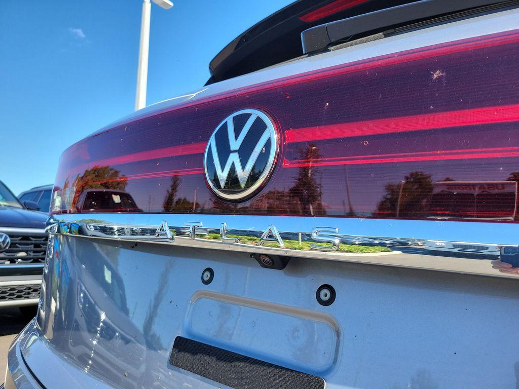 new 2026 Volkswagen Atlas Cross Sport car, priced at $40,530