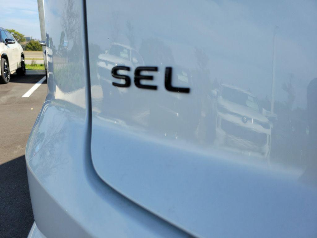 new 2026 Volkswagen Atlas Cross Sport car, priced at $48,546