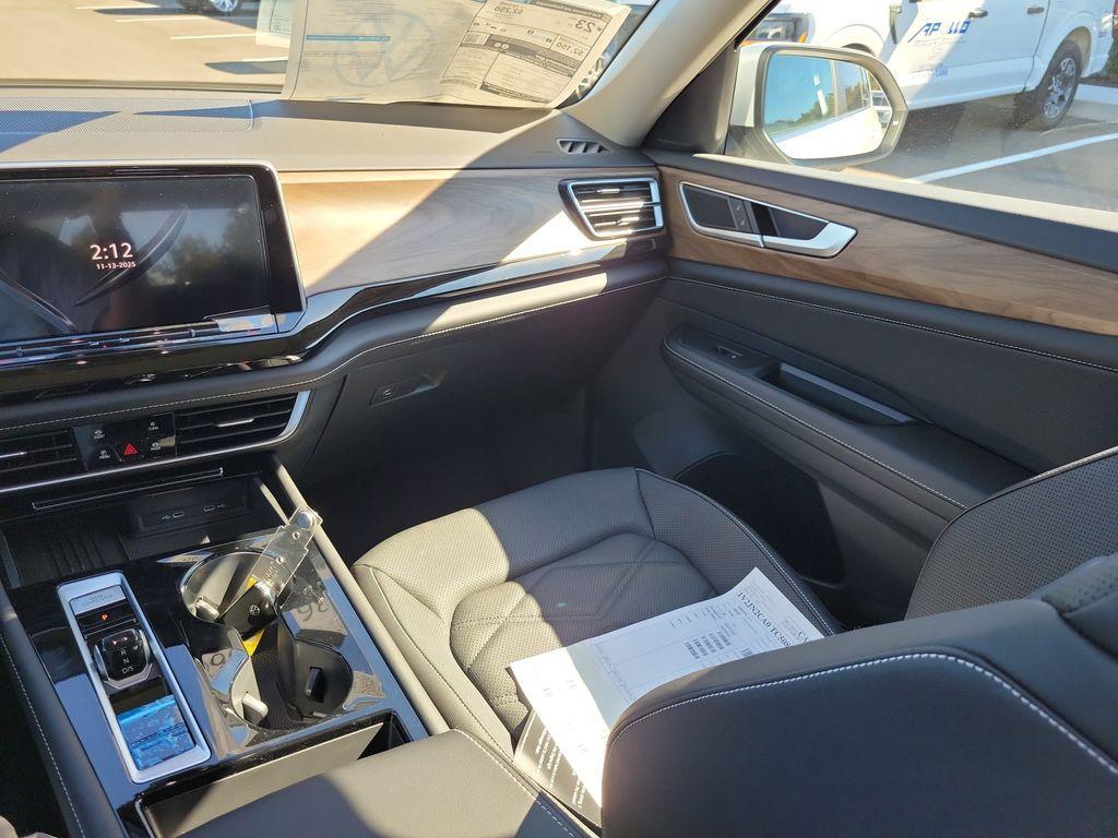 new 2026 Volkswagen Atlas car, priced at $43,585