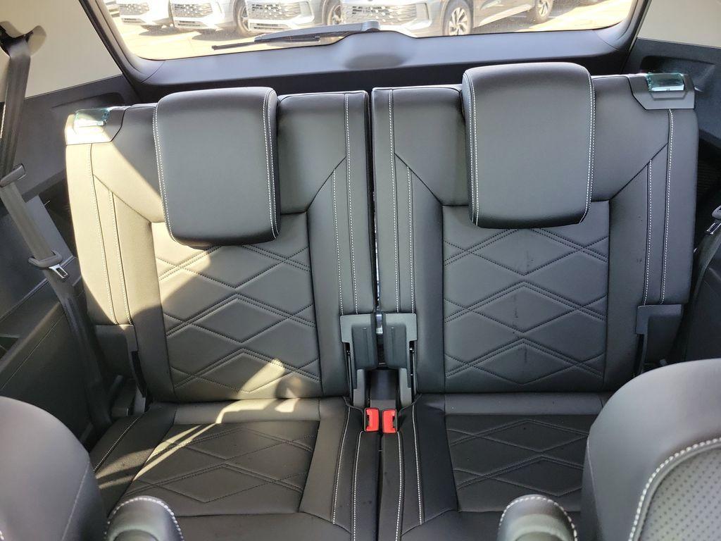 new 2026 Volkswagen Atlas car, priced at $43,585