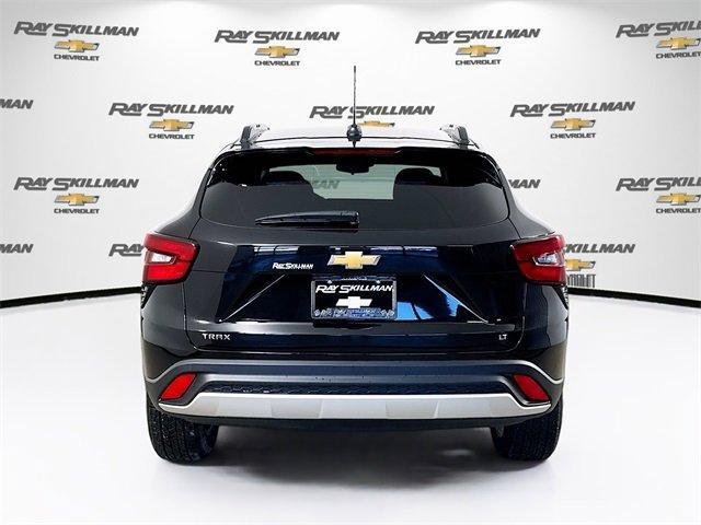 used 2025 Chevrolet Trax car, priced at $23,988