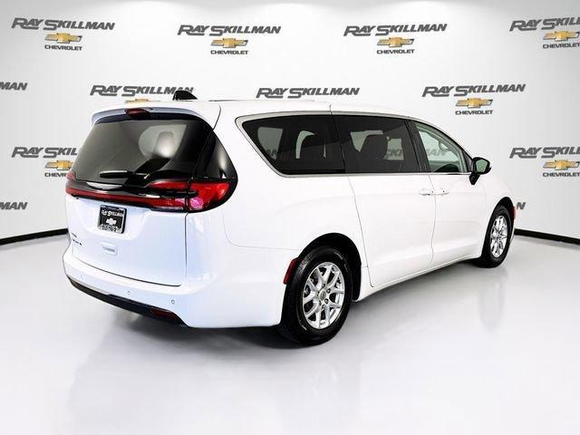 used 2023 Chrysler Pacifica car, priced at $23,688