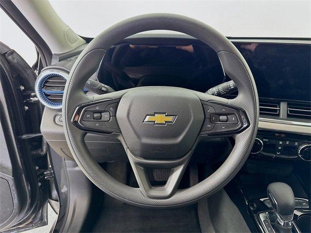 used 2025 Chevrolet Trax car, priced at $23,987