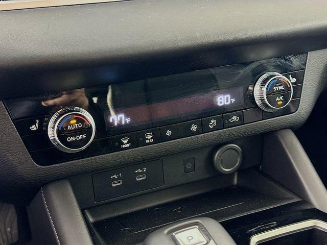 used 2025 Mitsubishi Outlander car, priced at $27,988