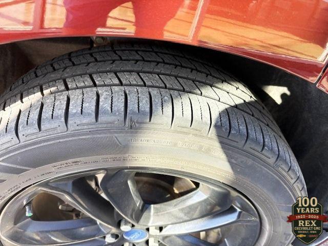 used 2016 Ford Edge car, priced at $15,900