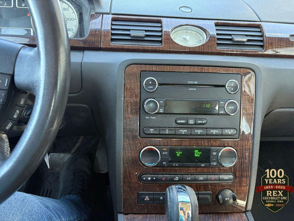 used 2009 Ford Taurus car, priced at $3,900