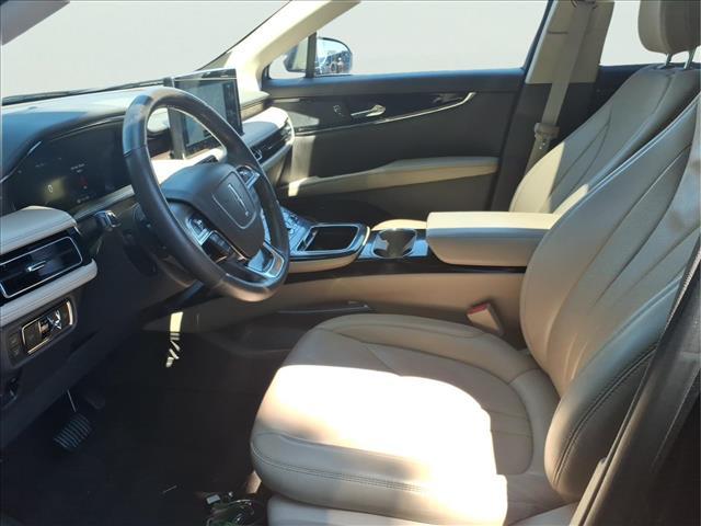 used 2023 Lincoln Nautilus car, priced at $36,995