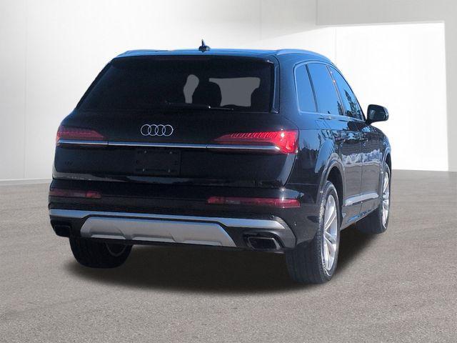 used 2025 Audi Q7 car, priced at $46,999