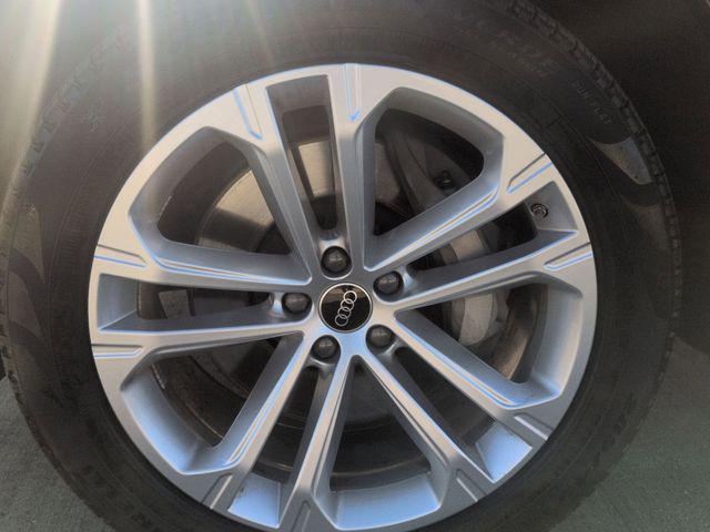 used 2025 Audi Q7 car, priced at $46,999