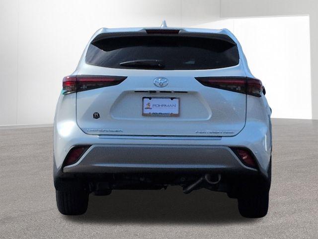 new 2026 Toyota Highlander car, priced at $55,498