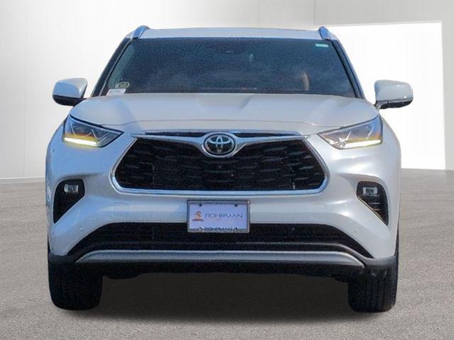 new 2026 Toyota Highlander car, priced at $55,498